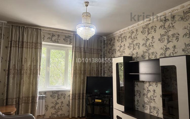 1-комнатная квартира · 42 м² · 2/5 этаж, мкр Аксай-2 — Төлеби-Момышұлы (Ақсай нан) за 210 000 ₸ в Алматы, Ауэзовский р-н — фото 2