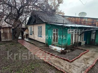 Продажа домов и дачи в Алматинской обл.: Часть дома · 2 комнаты · 30.4 м² · 3 сот., Байкальская 32 за 8.5 млн 〒 Часть дома · 2 комнаты · 30.4 м² · 3 сот., Байкальская 32 за 8.5 млн 〒 в Талгаре