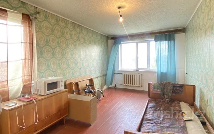 3-комнатная квартира · 68.3 м² · 9/9 этаж, мкр Юго-Восток, Республика за 15.5 млн ₸ в Караганде, Казыбек би р-н — фото 2