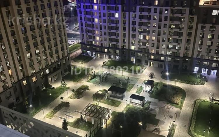 2-комнатная квартира · 82 м² · 14/16 этаж, К. Толеметова 64/1 за 300 000 ₸ в Шымкенте, Абайский р-н — фото 2