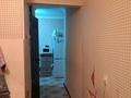 2-бөлмелі пәтер · 43 м² · 5/5 қабат, Ескі қала — Находится возле народного банка, бағасы: 10 млн ₸ в Актобе, Старый город — фото 3