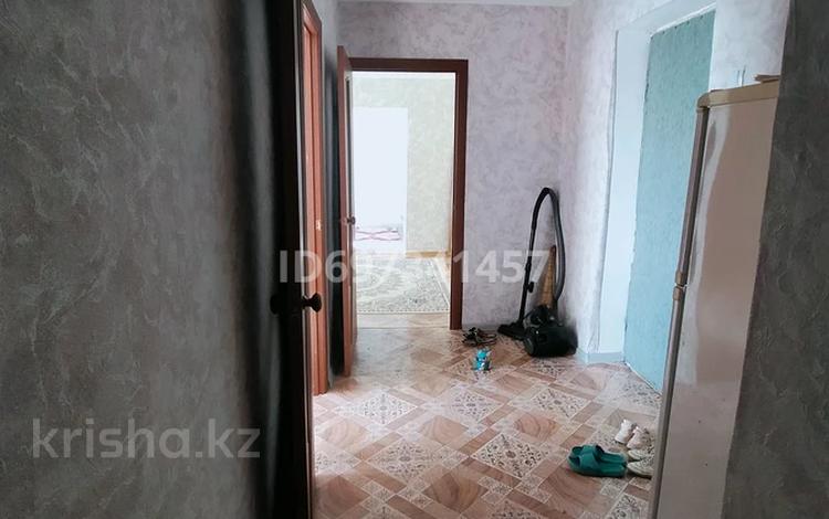 3-комнатная квартира · 64 м² · 4/5 этаж, Сыбаға за 9.5 млн ₸ в Уральске — фото 2