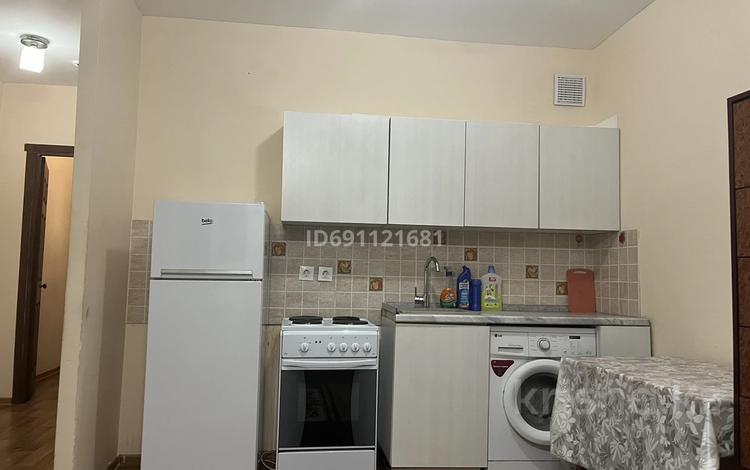 1-комнатная квартира, 30 м², 5/10 этаж помесячно, мкр Аксай-4 55/1 — Домостроительная момушулы