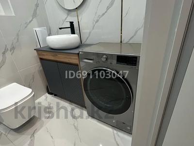 1-комнатная квартира, 38 м², 4/9 этаж помесячно, Мухамедханова 12 за 190 000 〒 в Астане, Нура р-н