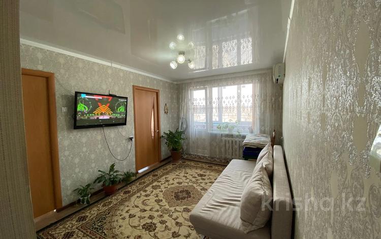 3-комнатная квартира, 48.1 м², 2/5 этаж, ларина за 14.2 млн 〒 в Уральске — фото 4