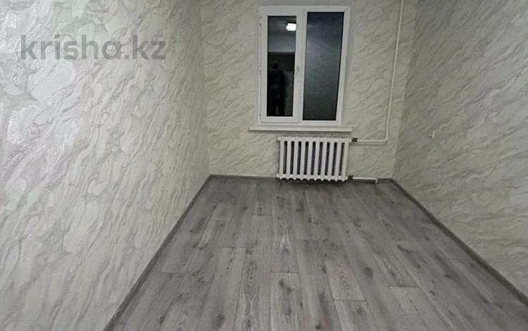 2-комнатная квартира, 43 м², 1/4 этаж, жетысу 43 за 12 млн 〒 в Талдыкоргане, мкр Жетысу — фото 2