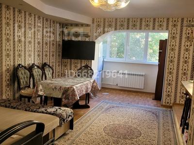 3-комнатная квартира · 70 м² · 2/5 этаж, мкр 8 287 за 12 000 〒 в Актобе