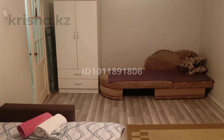 1-бөлмелі пәтер · 33 м² · 1/5 қабат, №1 ш/а., Тастак 1 6, бағасы: 13 500 ₸ в Алматы, Ауэзовский р-н — фото 2