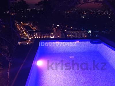 Дом · 2 комнаты · 75 м², Центральная 75 — Кафе Шафран. Толе би - Восточная объездная за 80 000 〒 в Алматы, Медеуский р-н