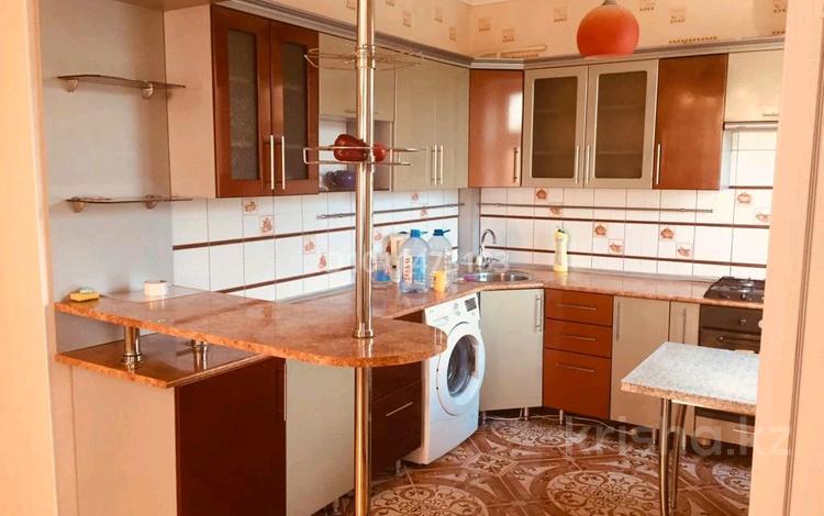 3-бөлмелі пәтер · 80.5 м² · 3/3 қабат, Гумара Караша 12, бағасы: 19.8 млн ₸ в Уральске — фото 2