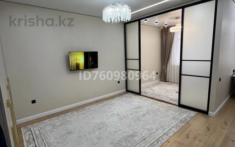1-бөлмелі пәтер · 43 м² · 3/5 қабат, мкр Самал, Мкрн Самал, бағасы: 22 млн ₸ в Атырау — фото 2