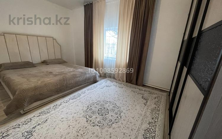 Отдельный дом · 4 комнаты · 70 м² · 8 сот., Нокабаева 103 — Магазин Елена за 23 млн ₸ в  — фото 2