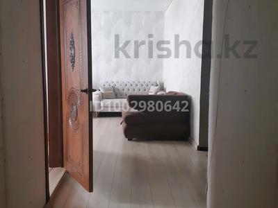 3-бөлмелі пәтер · 78 м² · 6/12 қабат, 3-й микрорайон, Тамерлановское шоссе 1а, бағасы: 30 млн ₸ в Шымкенте, Туран р-н