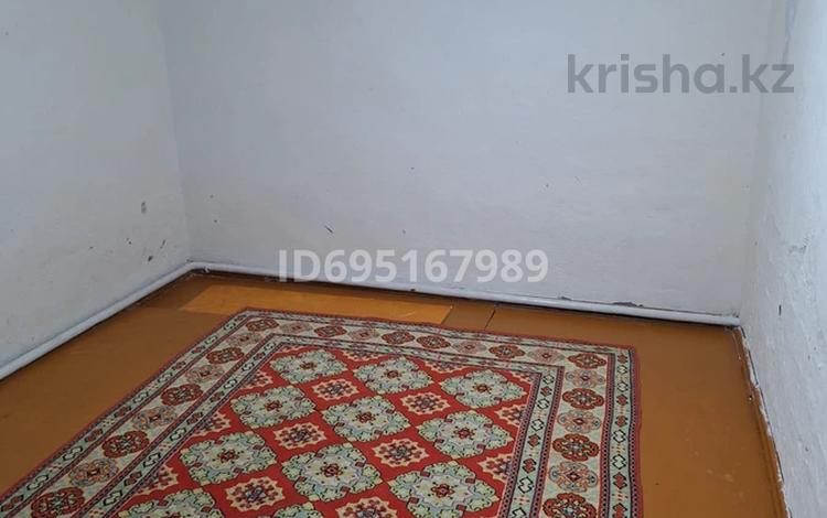 Отдельный дом · 2 комнаты · 70 м², Кенжебаева 2 за 45 000 〒 в Атырау — фото 2