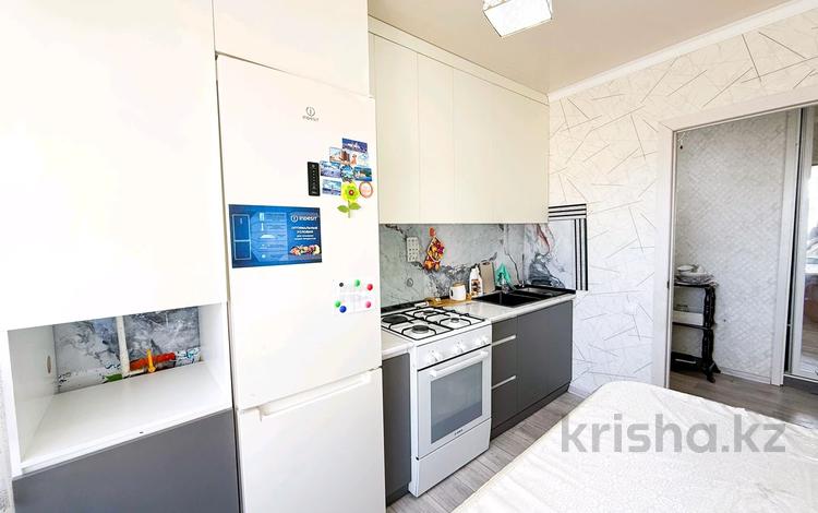 3-комнатная квартира · 66 м² · 4/5 этаж, самал 16 за 22 млн ₸ в Талдыкоргане, мкр Самал — фото 2