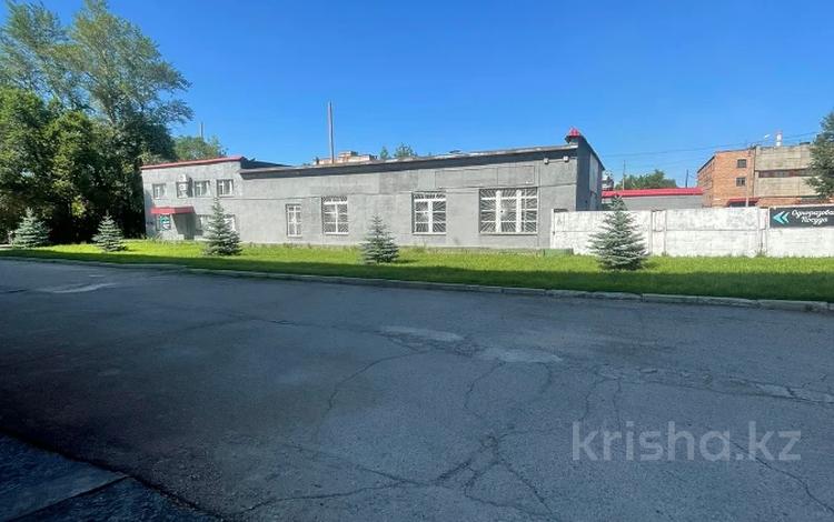 Свободное назначение, офисы, склады, азс, автосервисы и автомойки · 900 м² за 170 млн 〒 в Усть-Каменогорске — фото 2