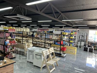 Свободное назначение, магазины и бутики, склады · 500 м² за 98 млн ₸ в Аксае
