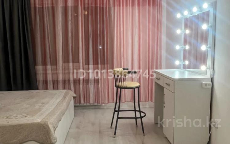 3-бөлмелі пәтер · 84 м² · 1/9 қабат, Муканова 82, бағасы: 40 млн ₸ в Караганде, Казыбек би р-н — фото 2