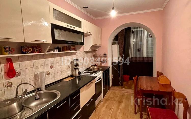 2-комнатная квартира · 50 м² · 4/4 этаж, Толе би 41 за 180 000 〒 в Каскелене — фото 2