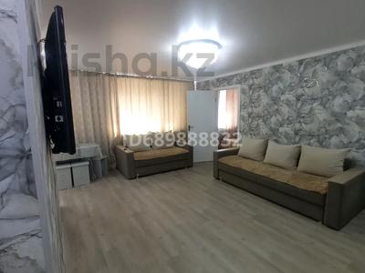 2-бөлмелі пәтер · 64 м² · 1/5 қабат, Первомайская 39 — Пр Ауэзова, бағасы: 280 000 ₸ в Семее