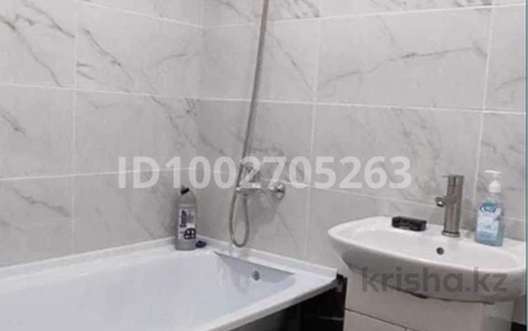 1-бөлмелі пәтер · 42 м² · 3/5 қабат, мкр Юго-Восток, 28й микрорайон 1, бағасы: 12 000 ₸ в Караганде, Казыбек би р-н — фото 10