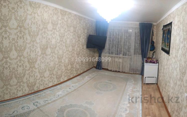 2-комнатная квартира, 46 м², 3/5 этаж, камзина 12 — щедрина - камзина за 17 млн 〒 в Павлодаре — фото 2