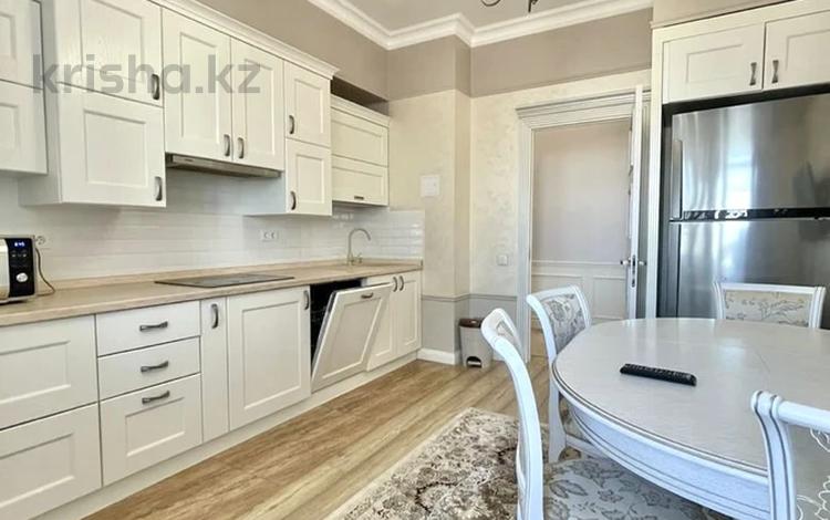 3-комнатная квартира · 140 м² · 5/21 этаж, Аль-Фараби 21 за 800 000 ₸ в Алматы, Бостандыкский р-н — фото 2