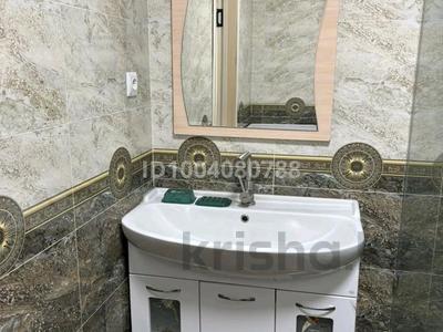 2-комнатная квартира · 54 м² · 1/5 этаж, мкр Думан-2 172 за 250 000 〒 в Алматы, Медеуский р-н