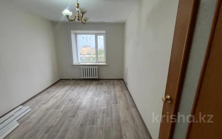 2-комнатная квартира · 48.2 м² · 8/9 этаж, мкр Юго-Восток, 29й микрорайон, улица Карбышева за 15.5 млн ₸ в Караганде, Казыбек би р-н — фото 2