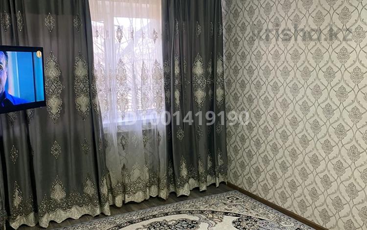 1-комнатная квартира · 30 м² · 1/5 этаж, Төлеби 51 43 — Народный банктың артында барлық дүниесімен бір бөлмелі үй сатылады за 6.3 млн 〒 в Кентау — фото 8