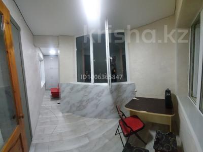 2-комнатная квартира · 59 м² · 7/10 этаж, мкр Юго-Восток, Мкр Юго-Восток, 30й микрорайон 16 — Автостанции/Церковь за 200 000 〒 в Караганде, Казыбек би р-н