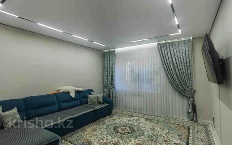 3-бөлмелі пәтер · 70 м² · 3/6 қабат, Алтын орда ш/а., бағасы: 28 млн ₸ в Актобе, мкр. Алтын орда — фото 2
