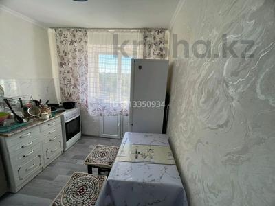 2-комнатная квартира · 45 м² · 3/5 этаж, Абай 18 за 15 000 ₸ в Балхаше