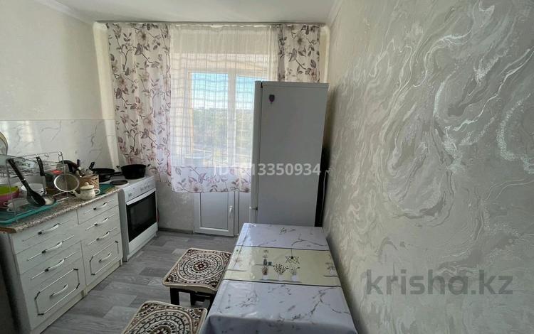 2-комнатная квартира · 45 м² · 3/5 этаж, Абай 18 за 15 000 ₸ в Балхаше — фото 2