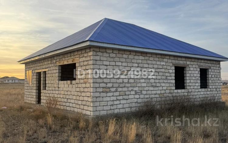 Отдельный дом · 3 комнаты · 80 м² · 10 сот., Новый 181 за 7.5 млн 〒 в Актобе, жилой массив Жанаконыс-4 — фото 2