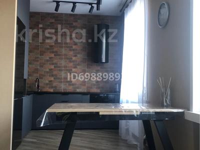 Пәтерлер в Карагандинской обл.: 3-бөлмелі пәтер · 74 м² · 4/4 қабат, Республики — Строителей, бағасы: 19.5 млн 〒 3-бөлмелі пәтер · 74 м² · 4/4 қабат, Республики — Строителей, бағасы: 19.5 млн 〒 в Темиртау