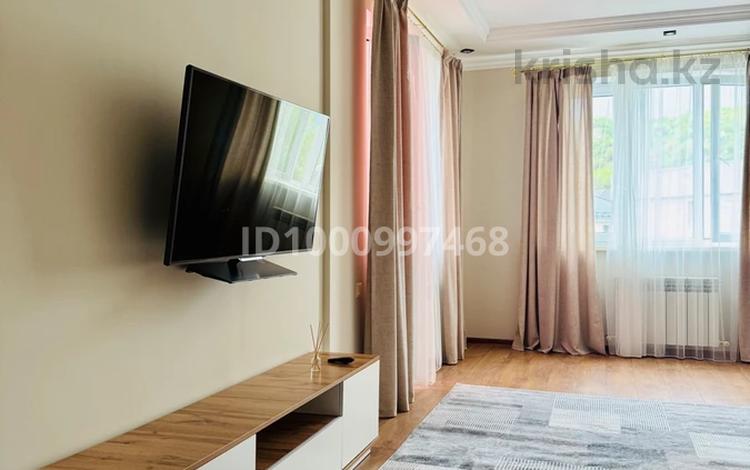 2-комнатная квартира · 67 м² · 4/10 этаж, Кенесары хана за 320 000 ₸ в Алматы, Наурызбайский р-н — фото 2