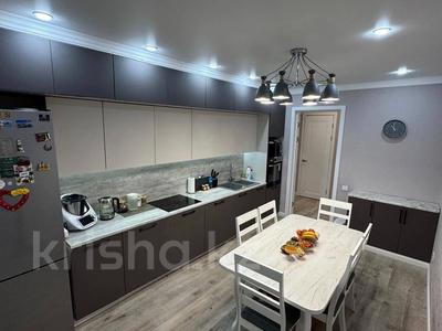 4-комнатная квартира · 111.8 м² · 8/9 этаж, Акана Серэ 51 за 60 млн 〒 в Кокшетау