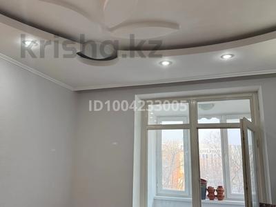 4-комнатная квартира · 120 м² · 4/4 этаж, 3 пер Казыбек би. 3 за 35 млн 〒 в Таразе