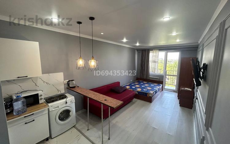 1-бөлмелі пәтер · 30 м² · 9/10 қабат, Толе би 285/8 к1, бағасы: 220 000 ₸ в Алматы, Ауэзовский р-н — фото 2