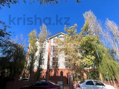 Свободное назначение, офисы, образование · 800 м² за 2 млн ₸ в Атырау