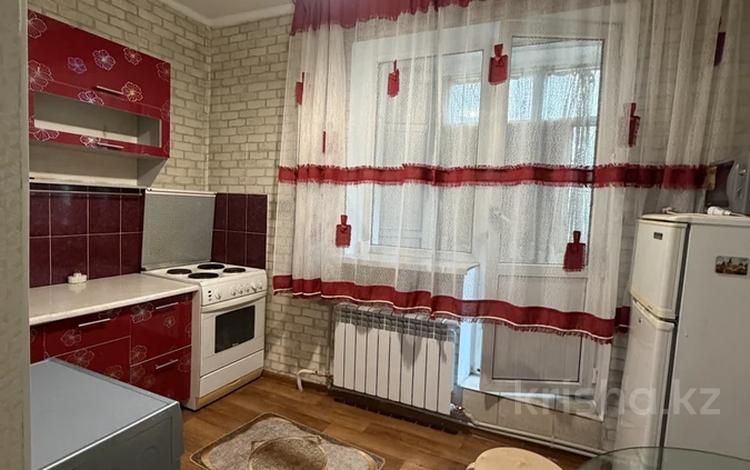 1-комнатная квартира · 37 м² · 2/12 этаж, мкр Аксай-1А 13 за 25 млн ₸ в Алматы, Ауэзовский р-н — фото 12