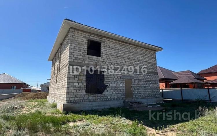 Жеке үй · 7 бөлме · 270 м² · 10 жүзд., мкр Жастар 2 4/14, бағасы: 25 млн ₸ в Актобе, жилой массив Жанаконыс — фото 2