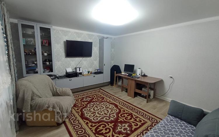 3-комнатная квартира · 63 м² · 1/9 этаж, мкр Юго-Восток, Мкр Степной 3 8 — NormaN за 25 млн ₸ в Караганде, Казыбек би р-н — фото 2