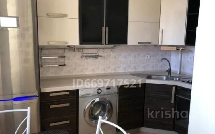 3-комнатная квартира · 87 м² · 5/9 этаж, Крупская 24 Д за 300 000 ₸ в Атырау — фото 10