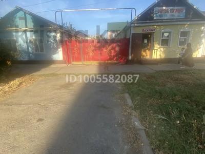 Отдельный дом · 3 комнаты · 93 м² · 5 сот., Мухита 60 — Нариманова Л.Толстого за 45 млн 〒 в Уральске, мкр Школьник