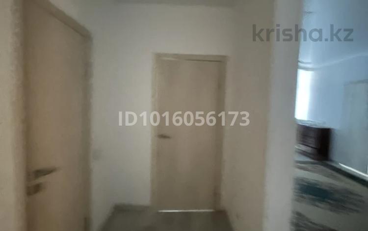 3-комнатная квартира · 78 м² · 8/12 этаж, мкр Дарабоз 49 за 250 000 ₸ в Алматы, Алатауский р-н — фото 2