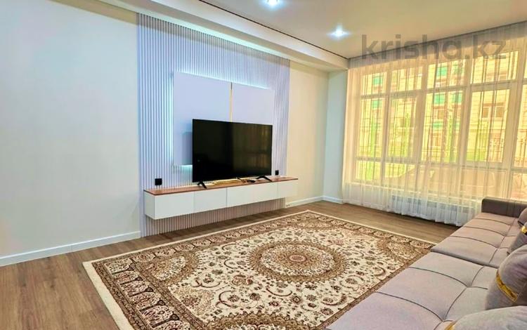 2-комнатная квартира · 77 м² · 1/5 этаж, Мкрн Самал 15 за 34 млн ₸ в Атырау — фото 2