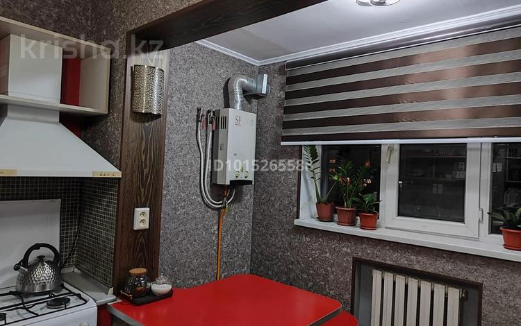 1-комнатная квартира · 40 м² · 1/5 этаж, 3-й микрорайон 4а за 1 500 ₸ в Шымкенте, Туран р-н — фото 2