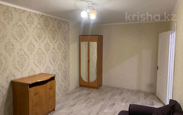 2-комнатная квартира, 50 м², 2/5 этаж помесячно, Кизатова 2